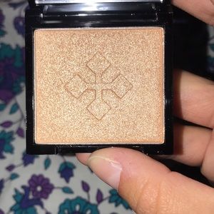 Lovecraft Beauty Highlighter